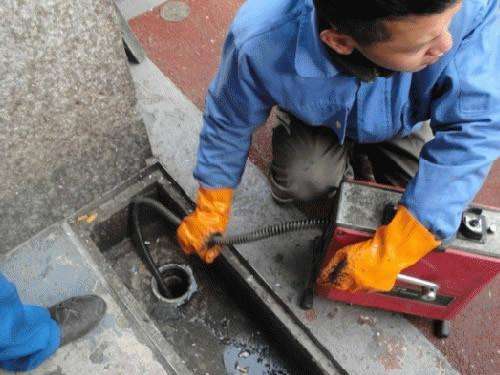 定南疏通下水道